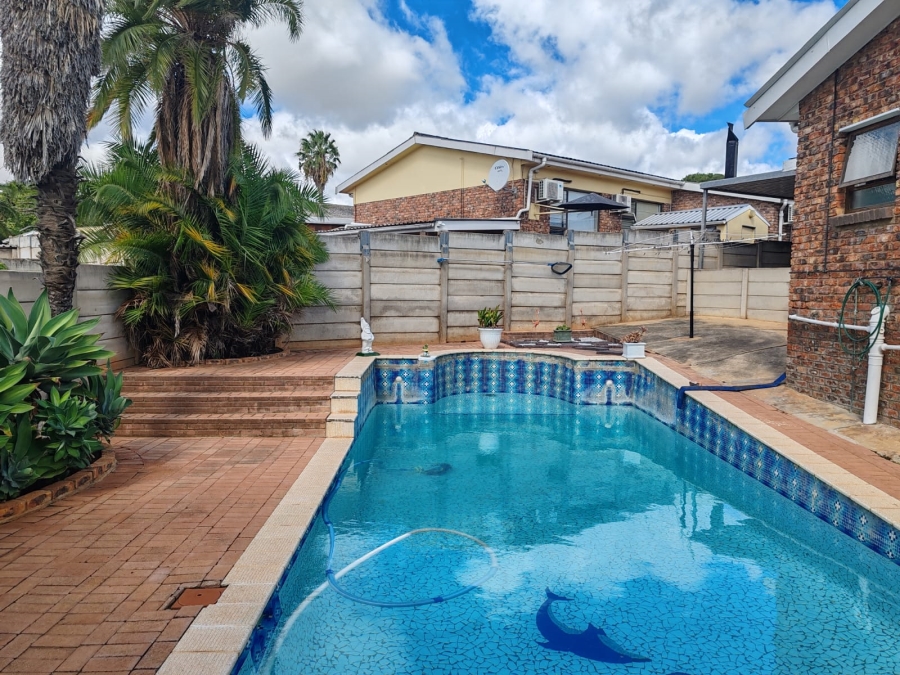 3 Bedroom Property for Sale in Azalea Park Eastern Cape
